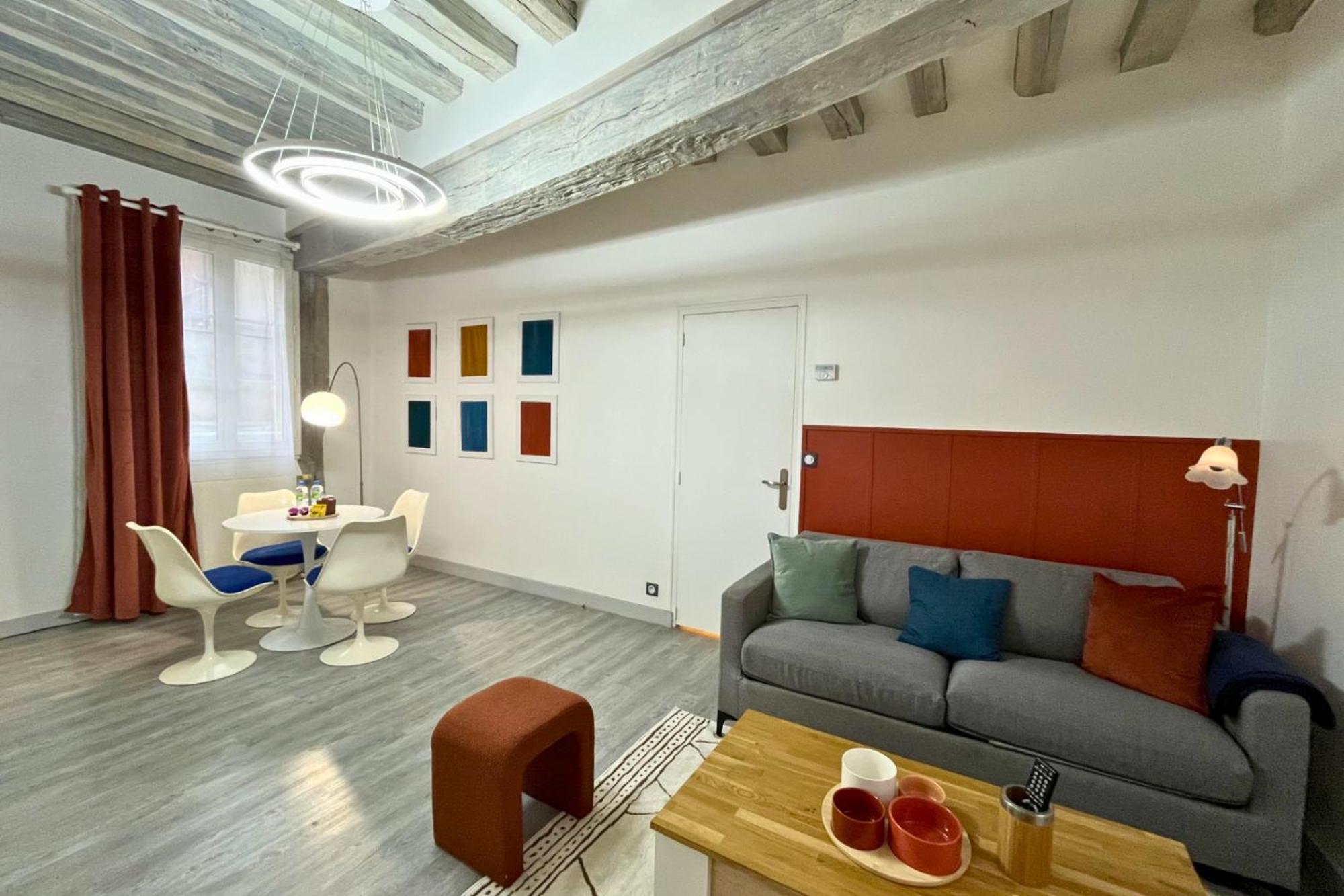 Appartement Henri En Scene - Charme & Confort En Hypercentre - Au Pied De La Cathedrale Chartres